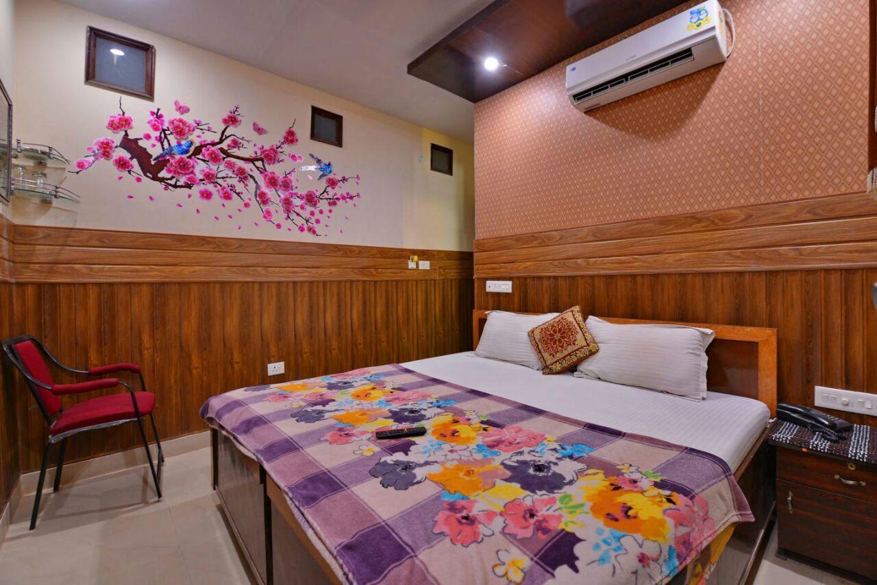 Hotel Dharam Villa Kālka Eksteriør billede